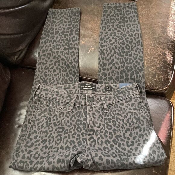 Lucky Brand Skinny Ankle Fit Denim - Picture 2 of 6